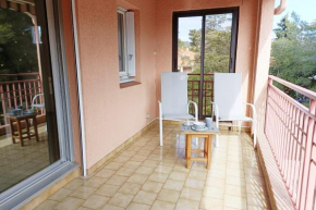 Spacious sea view apart at 50m from the beach